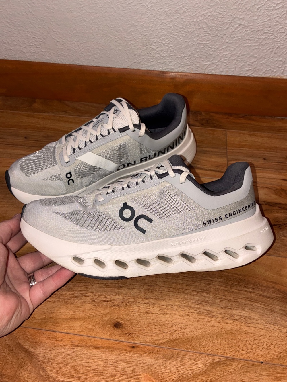 On Cloud Women’s Cloudsurfer Next Athletic Running Shoe Sneakers, gray- size 7